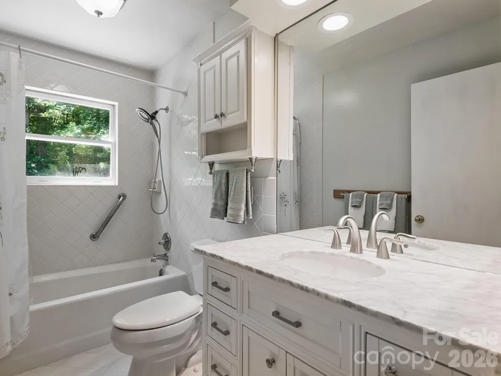 1572 Brushy Fork Road Sylva, NC 28779
