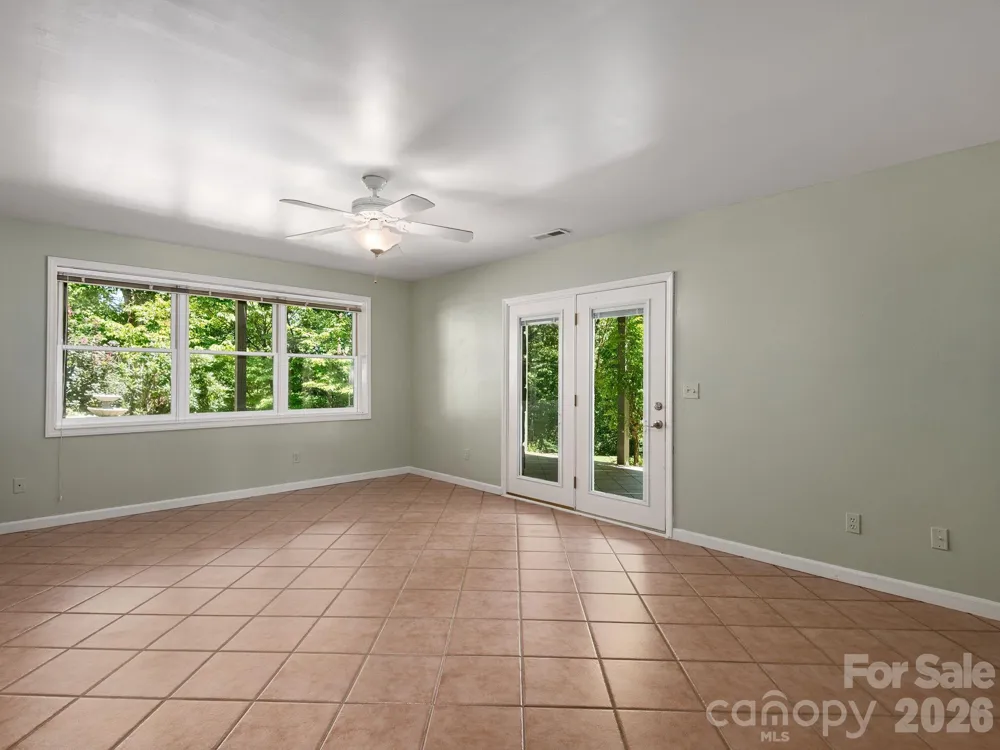 1572 Brushy Fork Road Sylva, NC 28779