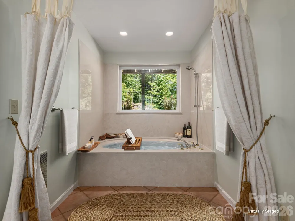 1572 Brushy Fork Road Sylva, NC 28779