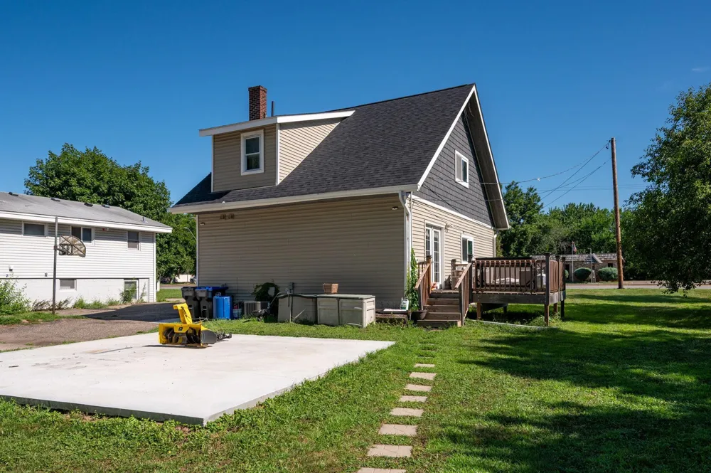 724 E Broadway Street Monticello, MN 55362