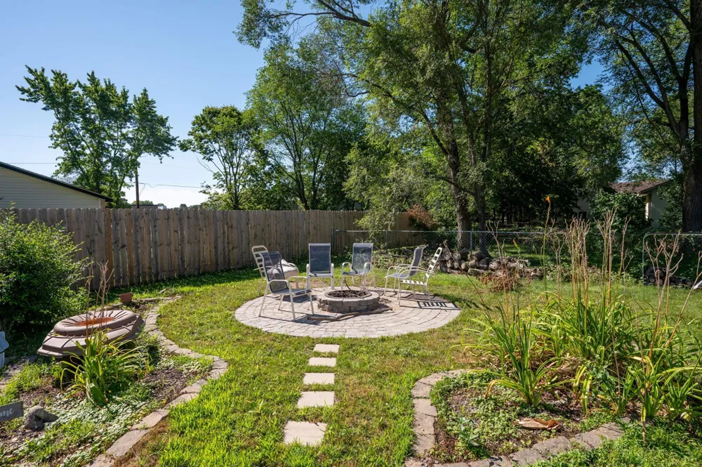 724 E Broadway Street Monticello, MN 55362
