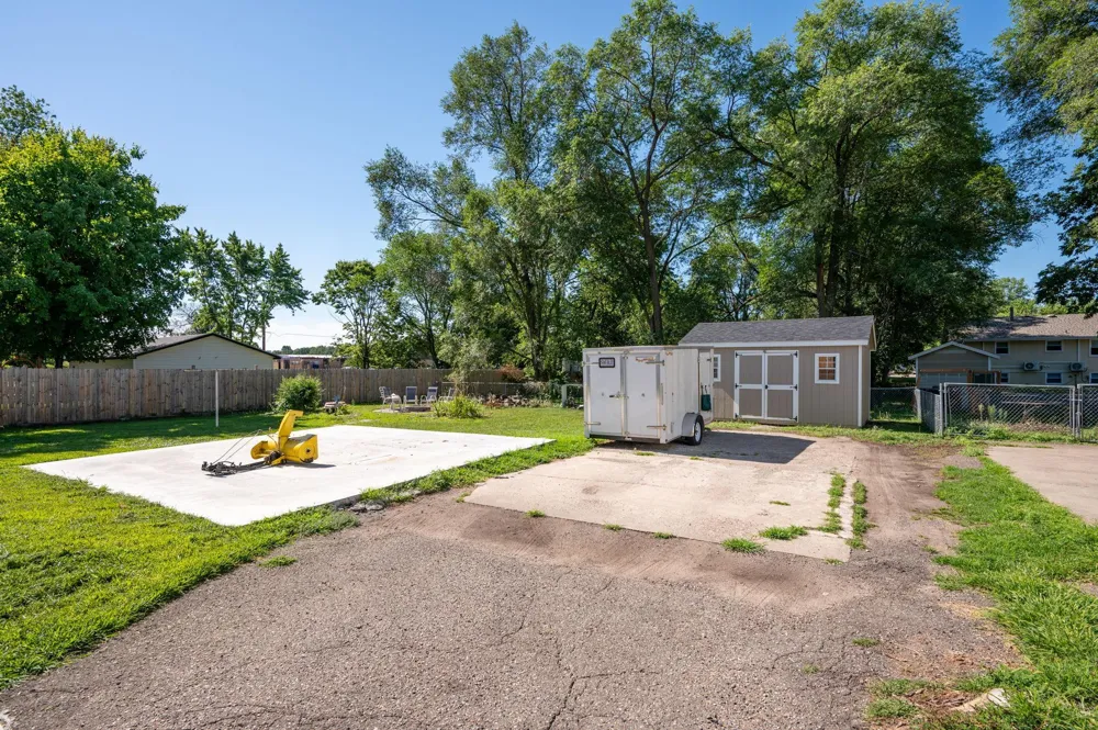724 E Broadway Street Monticello, MN 55362