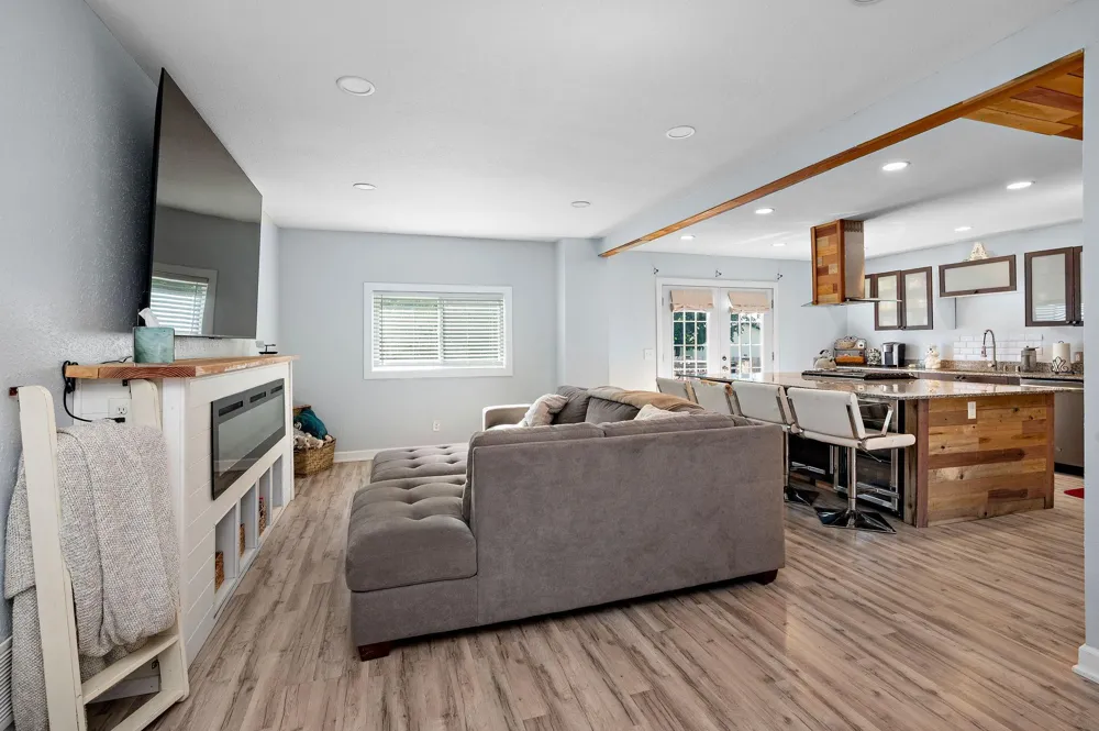 724 E Broadway Street Monticello, MN 55362