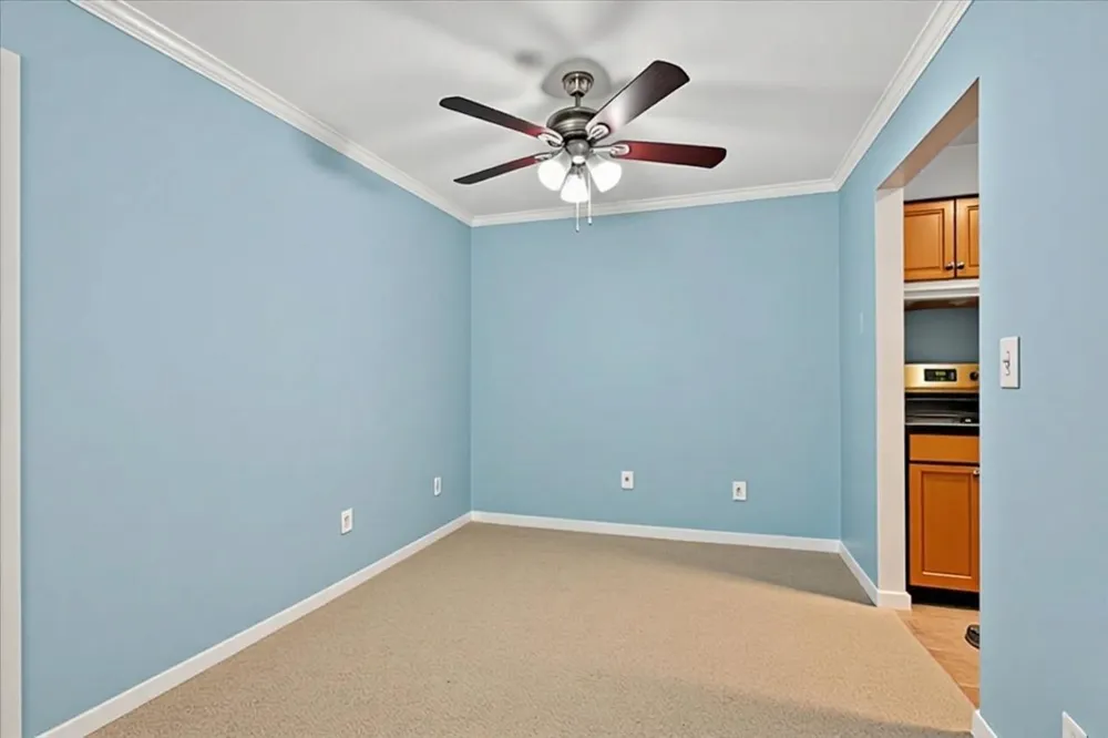 1942 Axtell Drive #3 Troy City, MI 48084