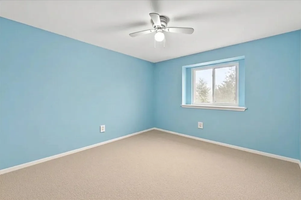 1942 Axtell Drive #3 Troy City, MI 48084