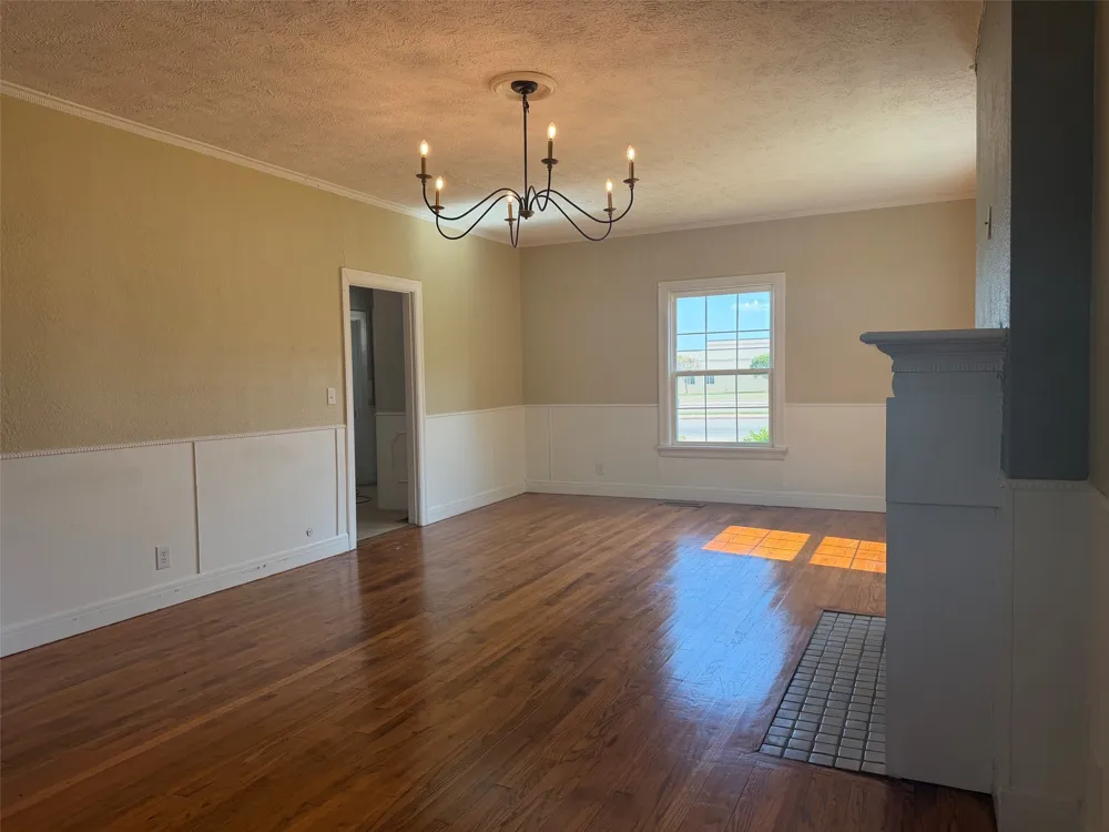 926 Calaveras Street Graham, TX 76450