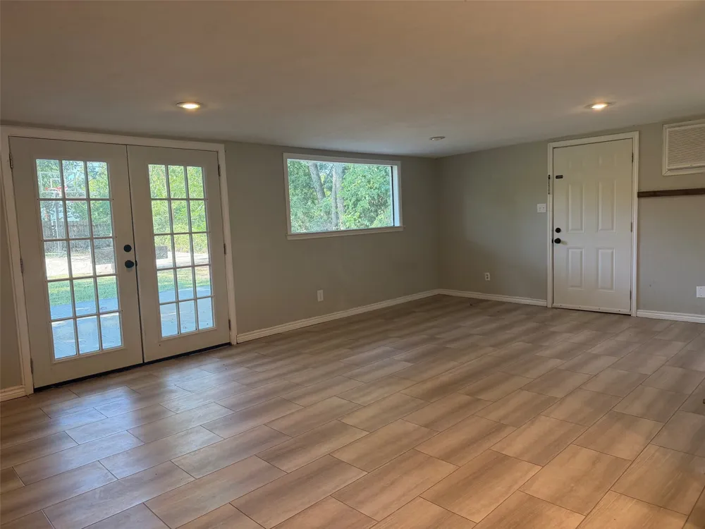 926 Calaveras Street Graham, TX 76450