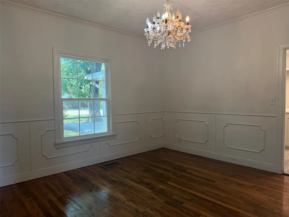 926 Calaveras Street Graham, TX 76450