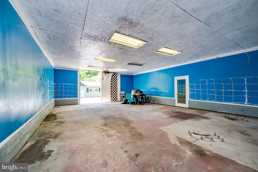 596 CHRISTMAN ROAD Kutztown, PA 19530