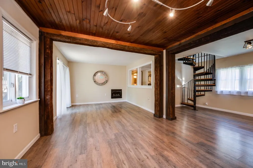 596 CHRISTMAN ROAD Kutztown, PA 19530