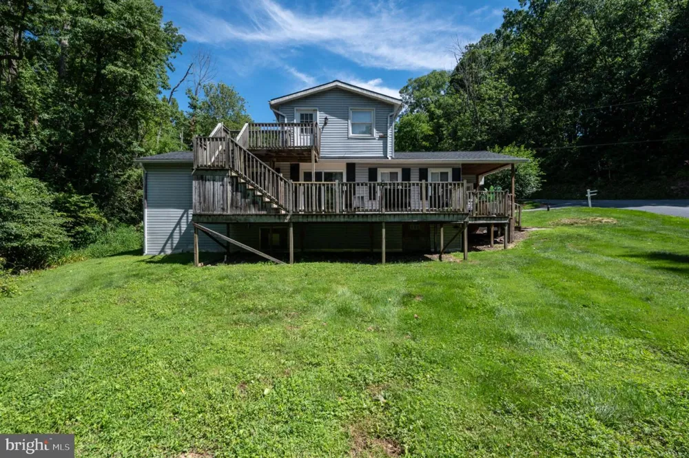 596 CHRISTMAN ROAD Kutztown, PA 19530