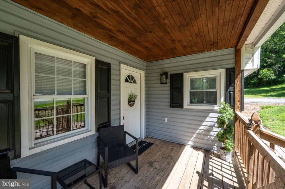 596 CHRISTMAN ROAD Kutztown, PA 19530