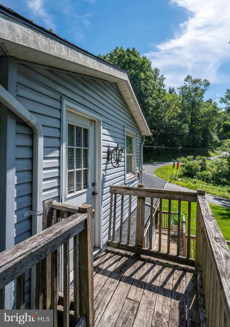 596 CHRISTMAN ROAD Kutztown, PA 19530