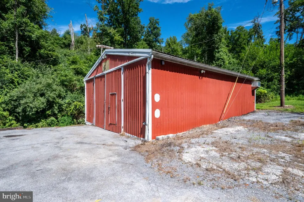 596 CHRISTMAN ROAD Kutztown, PA 19530