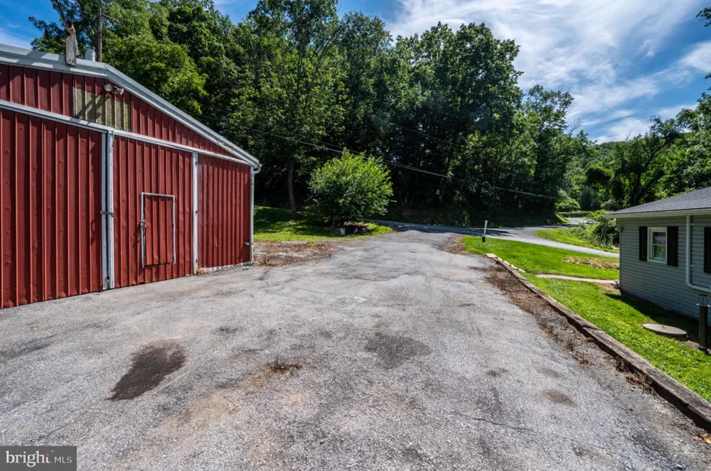 596 CHRISTMAN ROAD Kutztown, PA 19530
