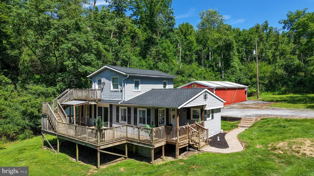 596 CHRISTMAN ROAD Kutztown, PA 19530