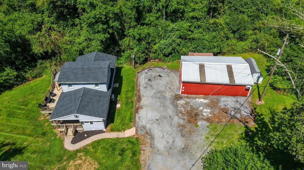 596 CHRISTMAN ROAD Kutztown, PA 19530