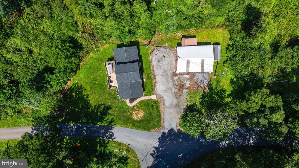 596 CHRISTMAN ROAD Kutztown, PA 19530