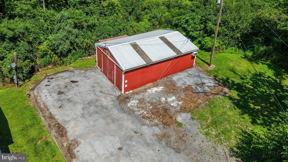 596 CHRISTMAN ROAD Kutztown, PA 19530