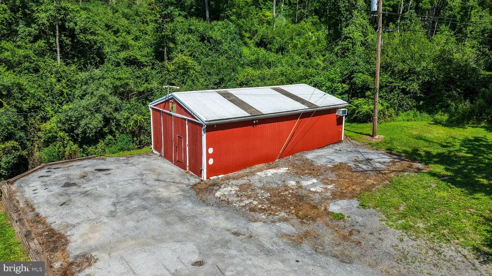 596 CHRISTMAN ROAD Kutztown, PA 19530