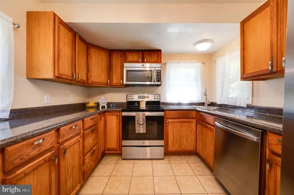 596 CHRISTMAN ROAD Kutztown, PA 19530