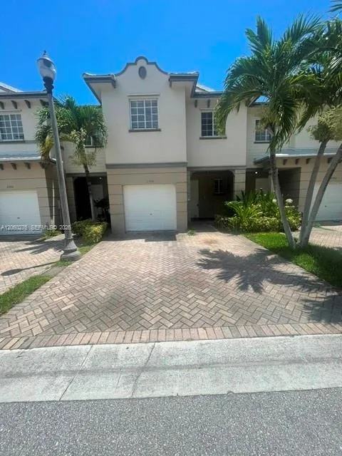 1992 Nassau Dr #- Riviera Beach, FL 33404