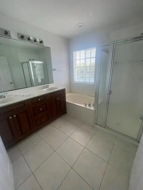1992 Nassau Dr #- Riviera Beach, FL 33404