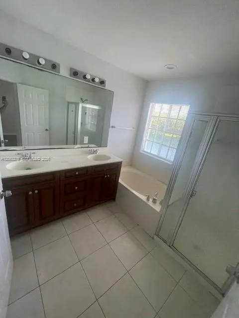 1992 Nassau Dr #- Riviera Beach, FL 33404