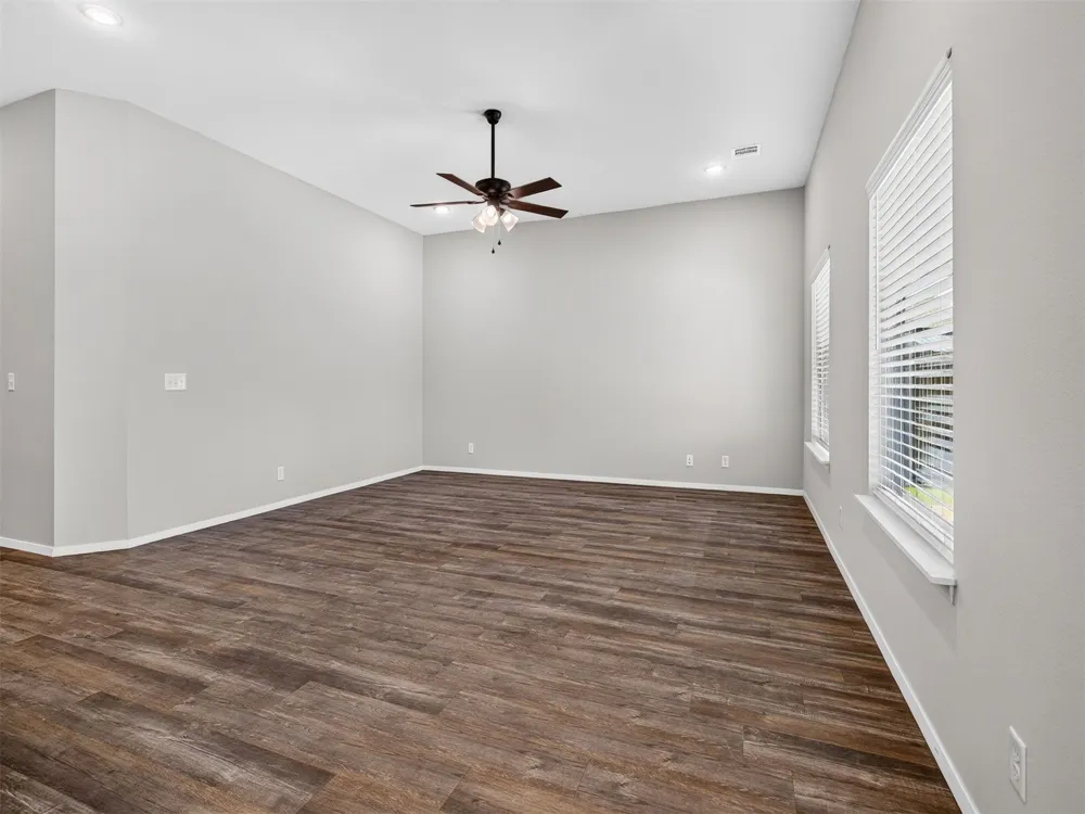 12404 130 EastAvenue Collinsville, OK 74021
