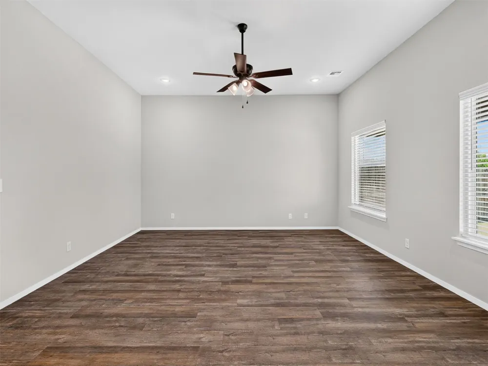 12404 130 EastAvenue Collinsville, OK 74021