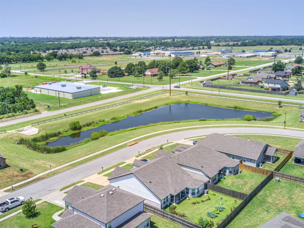 12404 130 EastAvenue Collinsville, OK 74021