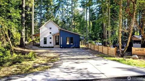 11215 Juniper Place