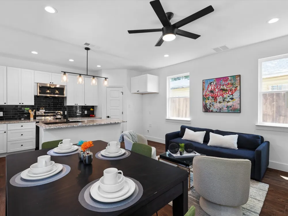 1104 E Annie Street Fort Worth, TX 76104