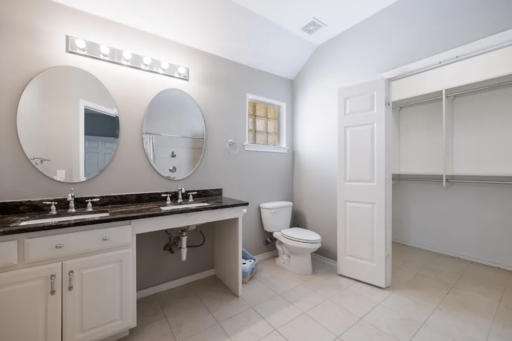 104 Enchanted Court Red Oak, TX 75154