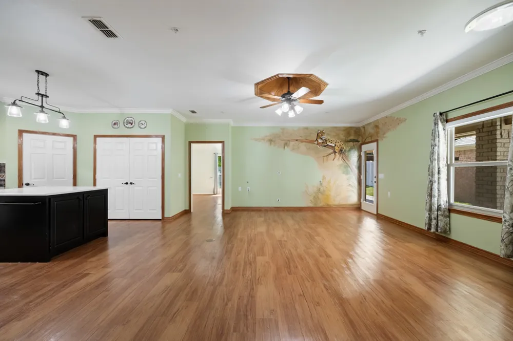 104 Enchanted Court Red Oak, TX 75154