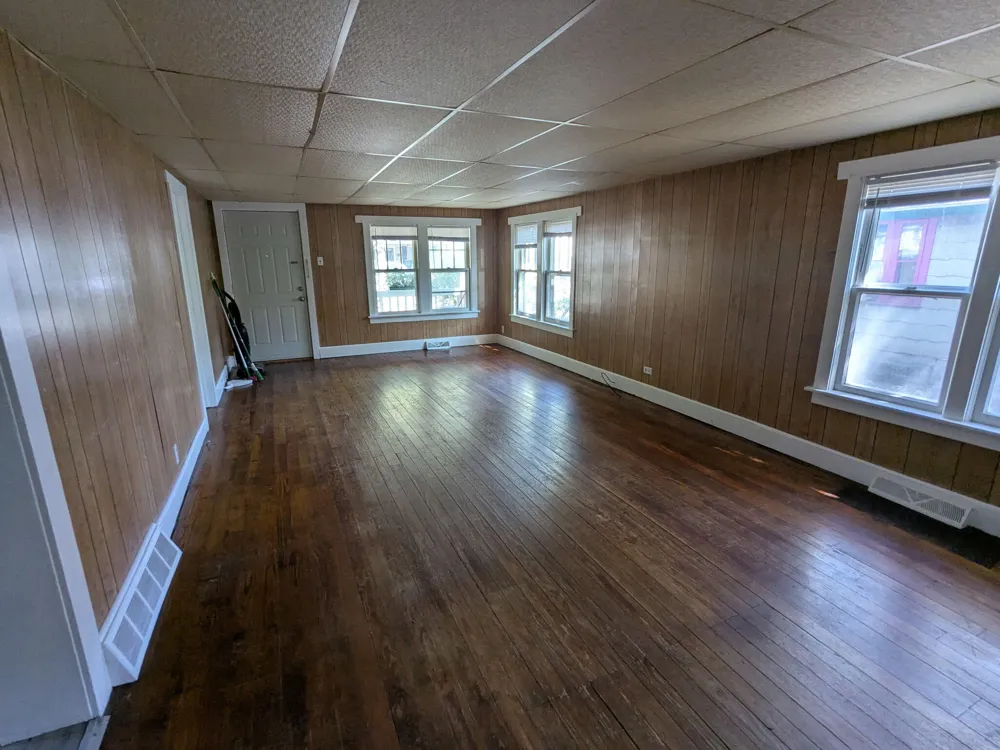 1925 Valley Street Muskegon, MI 49442