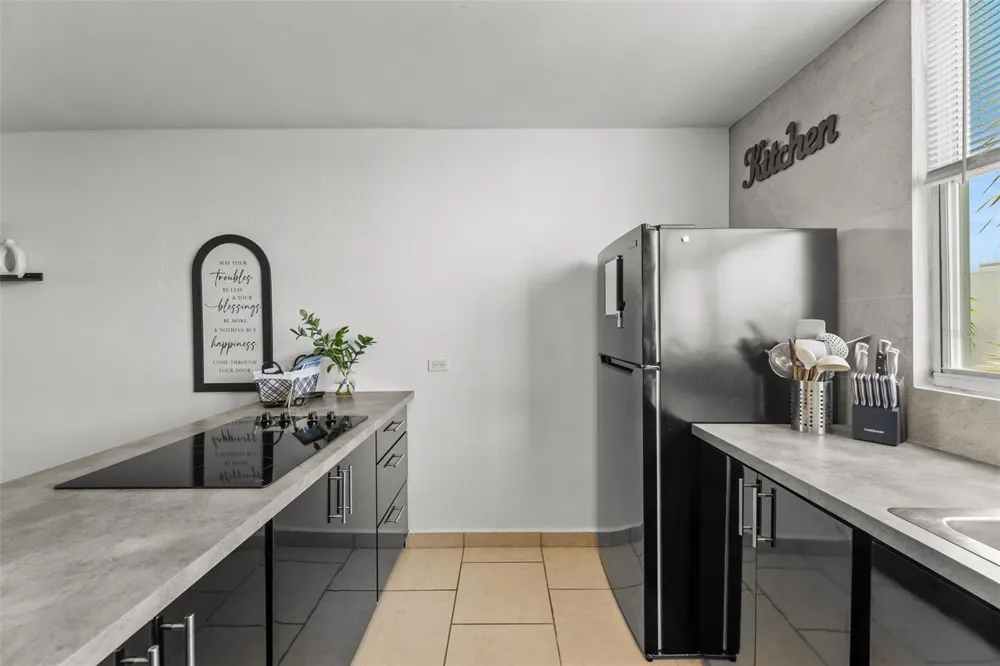 500 Jurel ST. COND. VEREDAS DEL MAR #APT 3-307 Vega Baja, PR 00693