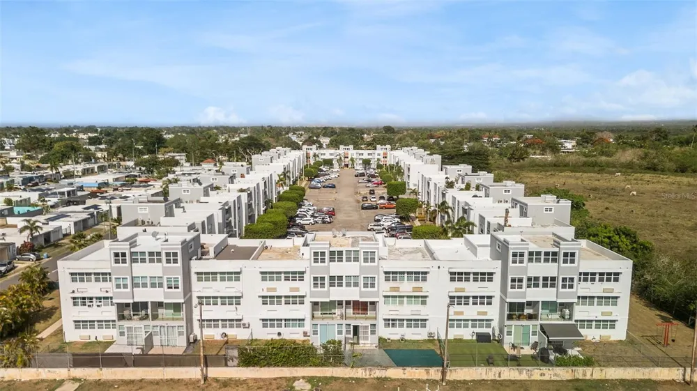 500 Jurel ST. COND. VEREDAS DEL MAR #APT 3-307 Vega Baja, PR 00693