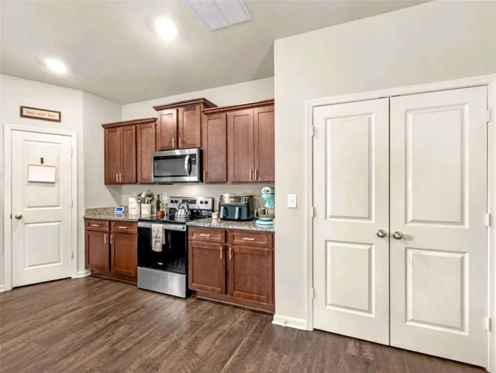 200 Oliver Drive Locust Grove, GA 30248