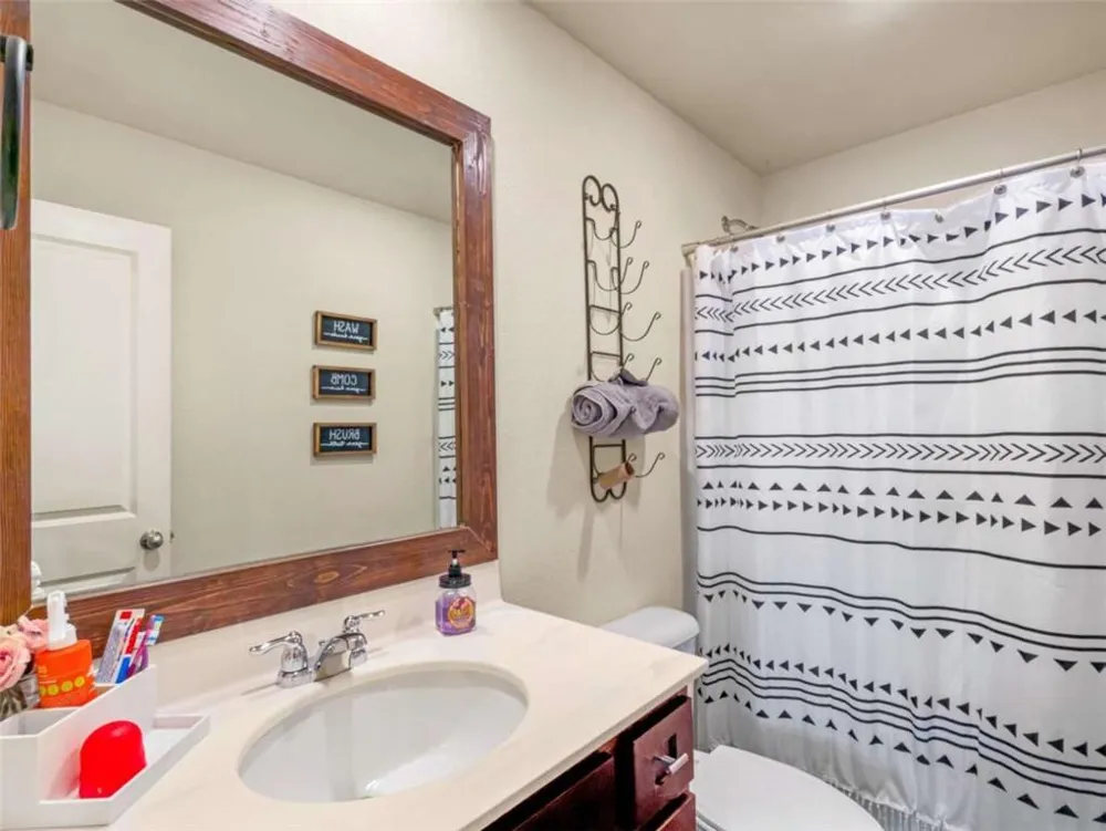200 Oliver Drive Locust Grove, GA 30248