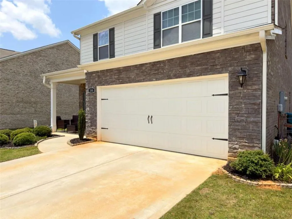 200 Oliver Drive Locust Grove, GA 30248