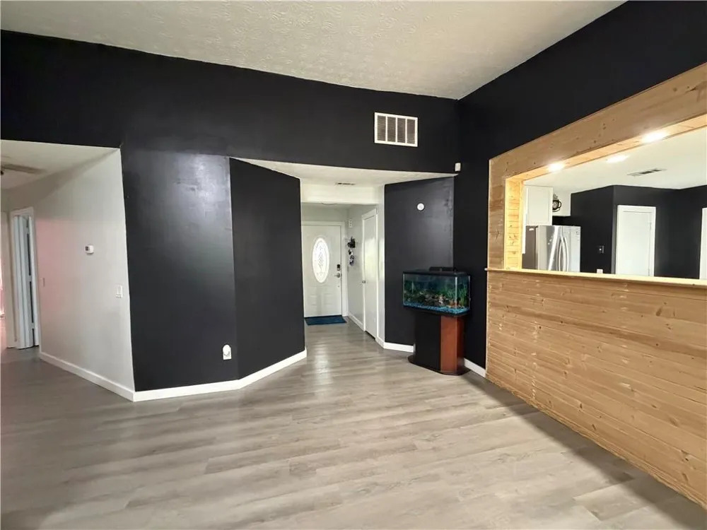 2301 Marshes Glenn Drive Norcross, GA 30071