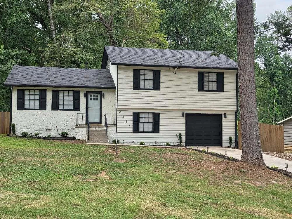 3541 Santa Leta Drive Ellenwood, GA 30294