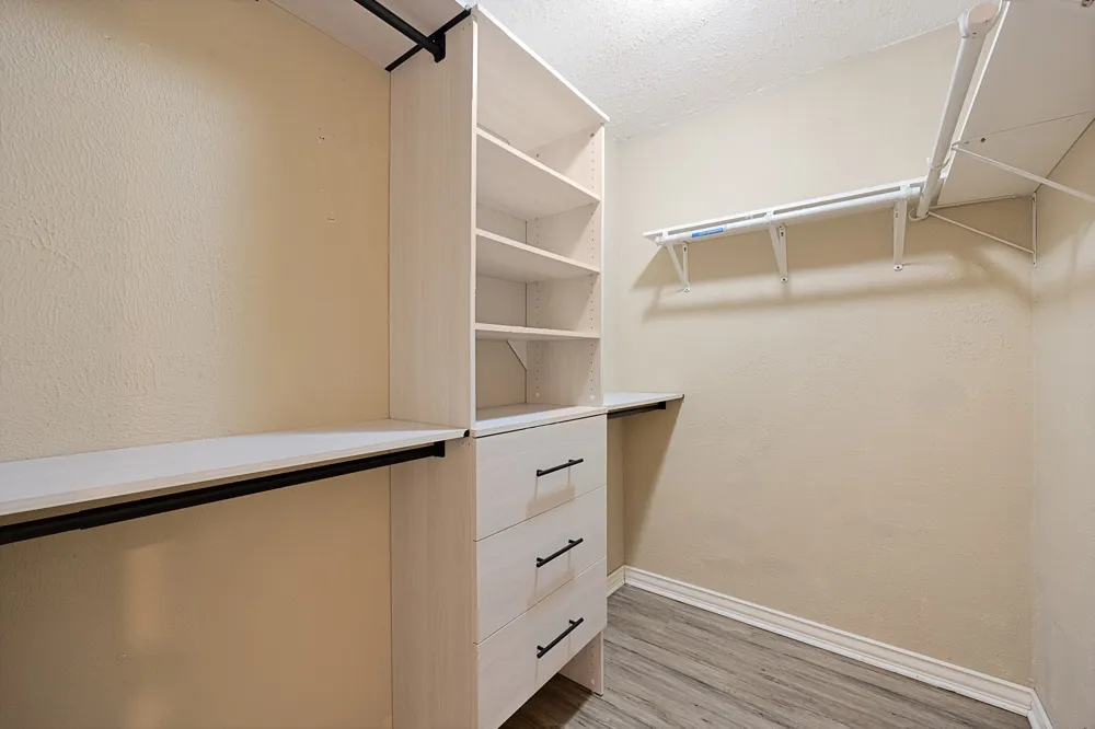 120 Garner Drive Mabank, TX 75156