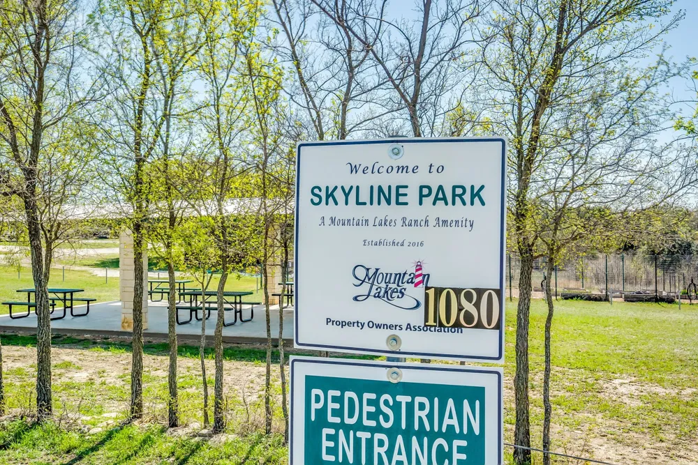 260 Lakeside Drive Bluff Dale, TX 76433