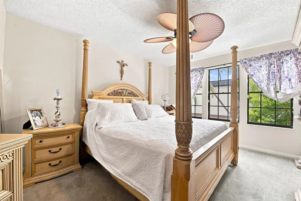126 WEYBRIDGE CIRCLE #B Royal Palm Beach, FL 33411