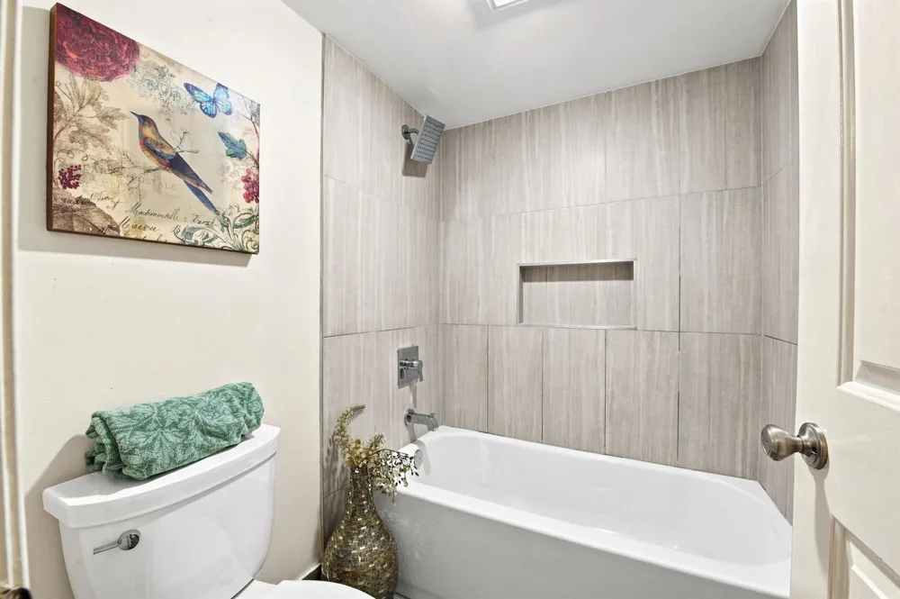 126 WEYBRIDGE CIRCLE #B Royal Palm Beach, FL 33411