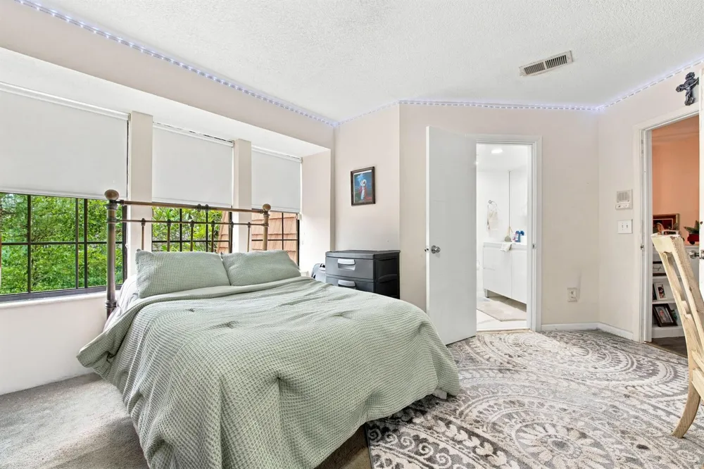 126 WEYBRIDGE CIRCLE #B Royal Palm Beach, FL 33411