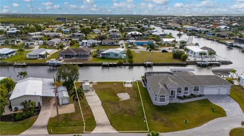 751 LONGBEACH COURT