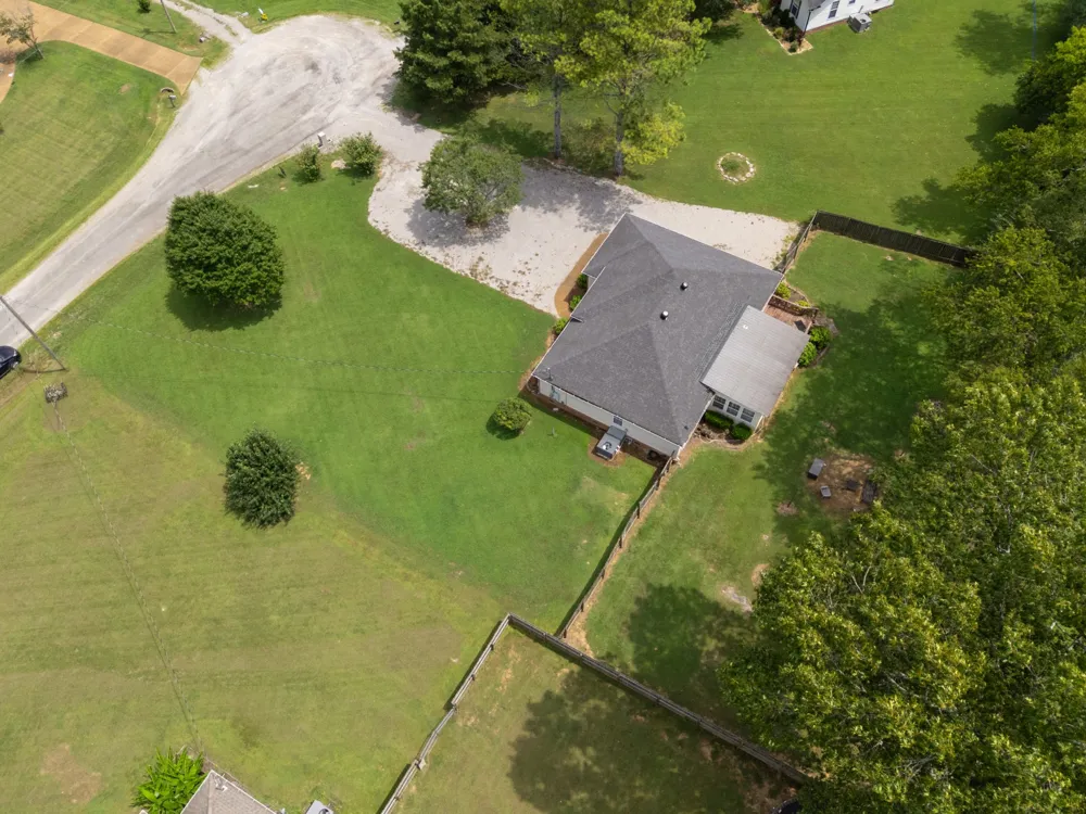 2122 Derrick Rd Chapel Hill, TN 37034